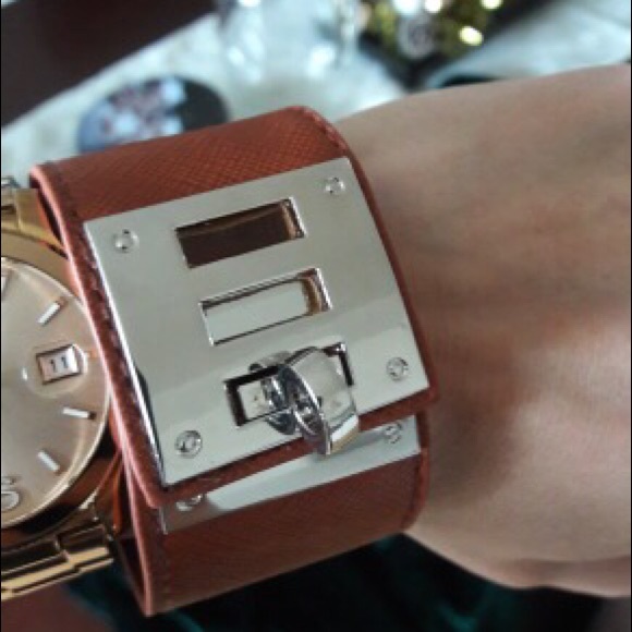 Wide Bracelet - Picture 3 of 5